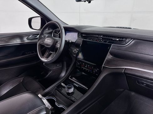 Used 2024 Jeep Grand Cherokee Limited 4xe image 29