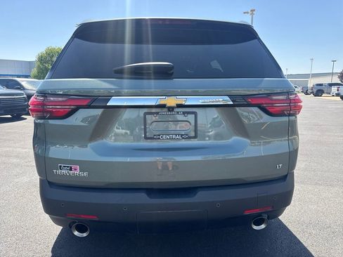 Used 2023 Chevrolet Traverse LT FWD image 5