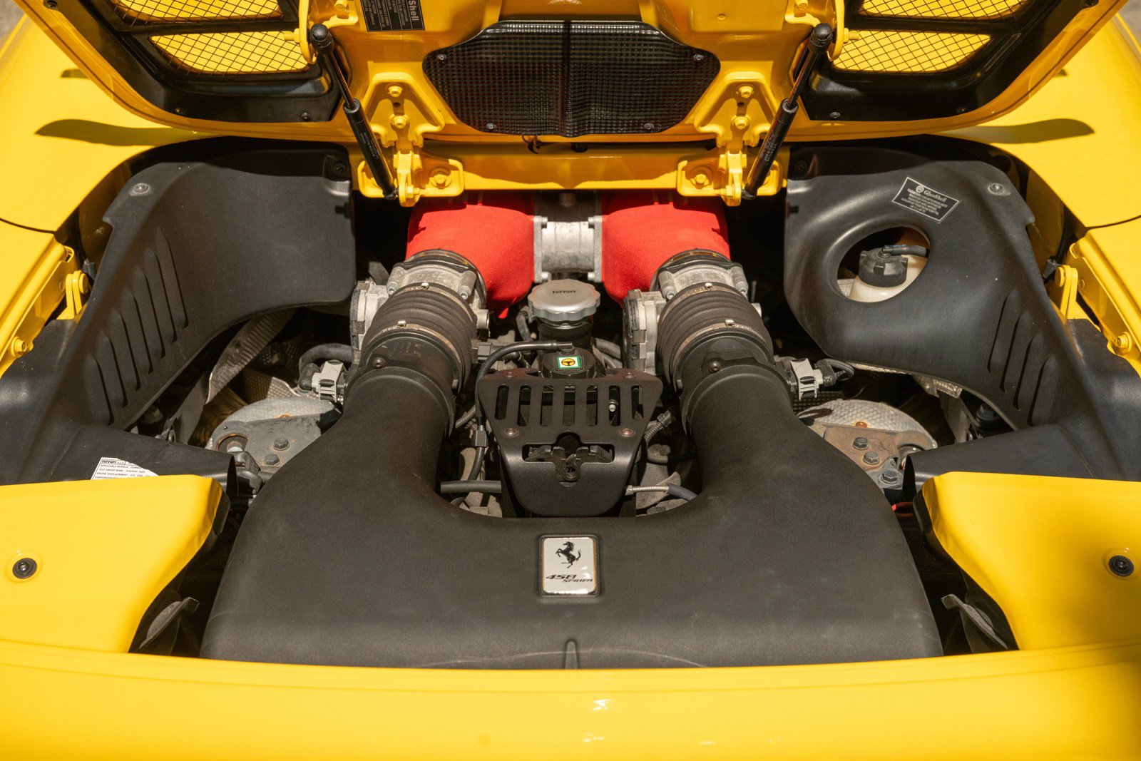Used 2014 Ferrari 458 Spider RWD image 22