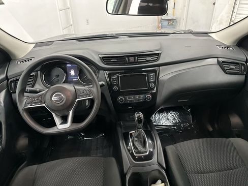 Used 2021 Nissan Rogue Sport S FWD image 18