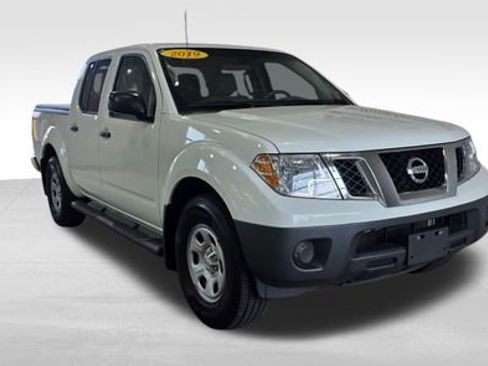 Used 2019 Nissan Frontier S w/ Work Truck Package image 9
