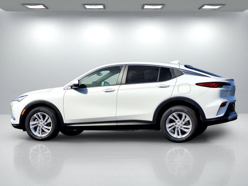 Used 2025 Buick Envista Sport Touring w/ Convenience I Package FWD image 7
