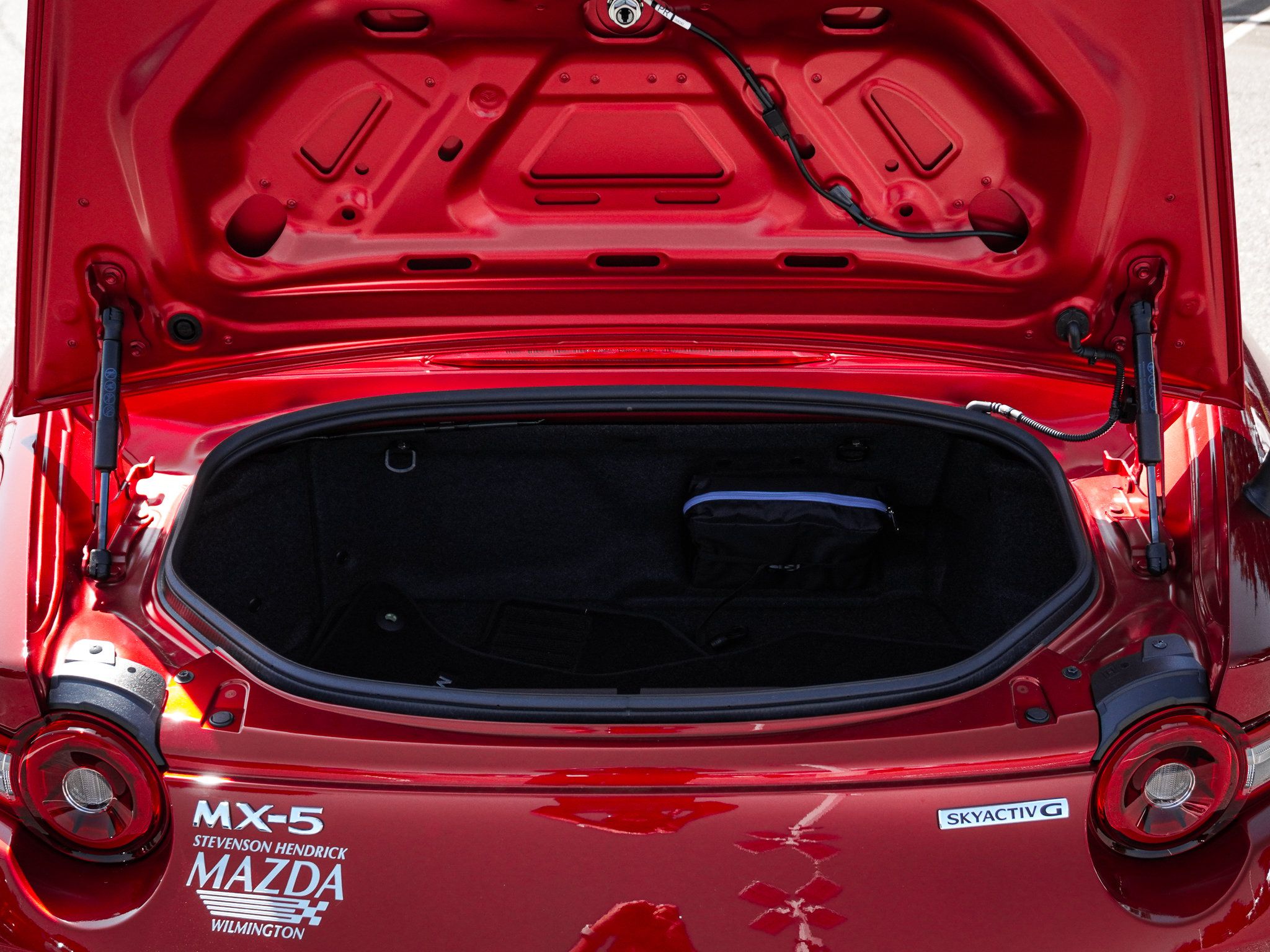 Certified 2026 MAZDA MX-5 Miata Club w/ Interior Package RWD image 29