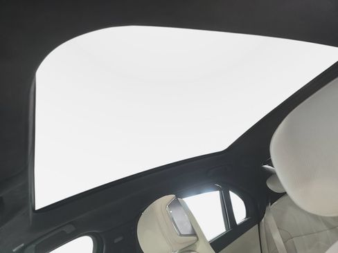 Used 2023 BMW 740i RWD image 17