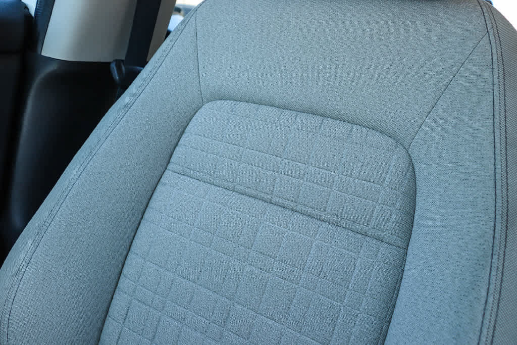 Used 2024 Honda HR-V LX image 25