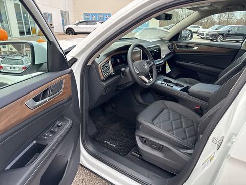 New 2026 Volkswagen Atlas SE image 19
