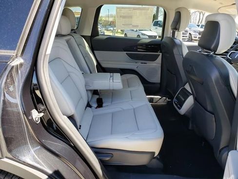 New 2026 Lincoln Nautilus Premier AWD/4WD image 18