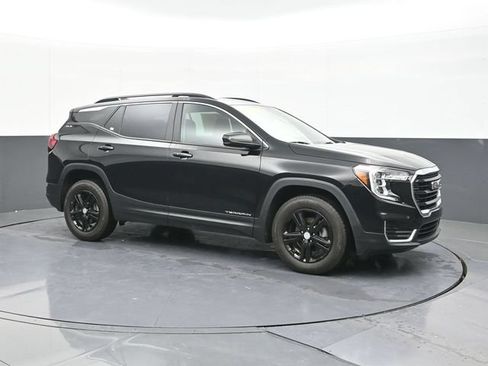 Used 2022 GMC Terrain SLE w/ Driver Convenience Package AWD/4WD image 19