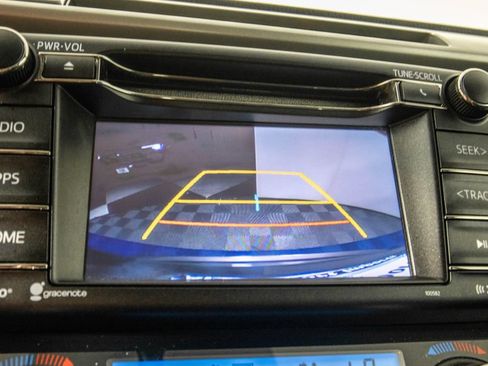 Used 2016 Toyota RAV4 XLE FWD image 22