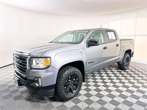 Used 2021 GMC Canyon AT4 image 3