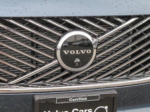 New 2026 Volvo XC90 T8 Ultra w/ Protection Package Premier AWD/4WD image 5