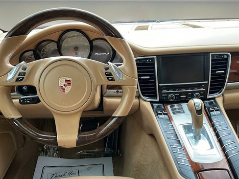 Used 2012 Porsche Panamera S RWD image 10