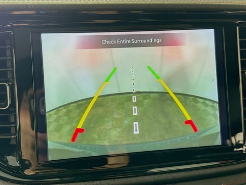 Used 2023 Dodge Durango GT image 3