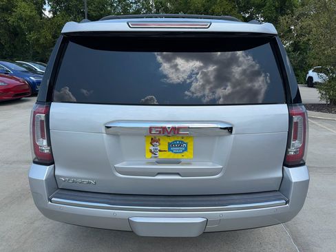 Used 2018 GMC Yukon Denali w/ Denali Ultimate Package AWD/4WD image 6