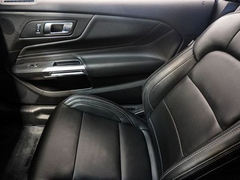 Used 2025 Ford Mustang Premium RWD image 22