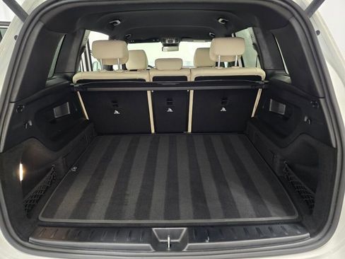 Certified 2025 Mercedes-Benz GLB 250 4MATIC image 11