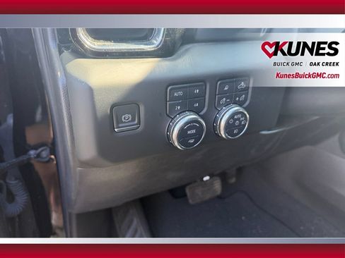 Used 2024 GMC Sierra 1500 Denali w/ Technology Package AWD/4WD image 17
