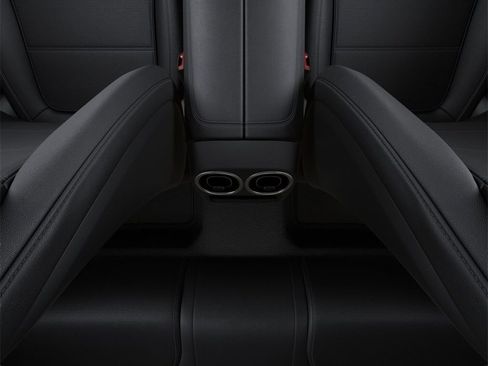 Used 2025 Mercedes-Benz C 300 Sedan image 25