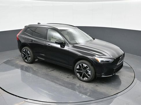 New 2026 Volvo XC60 B5 Plus w/ Protection Package Premier image 21