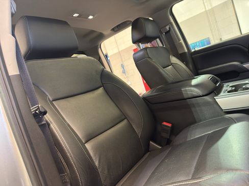 Used 2018 Chevrolet Silverado 1500 LTZ Z71 w/ Redline Edition AWD/4WD image 24