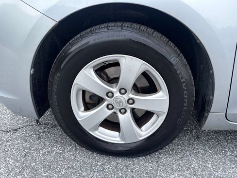 Used 2013 Toyota Sienna LE FWD image 33
