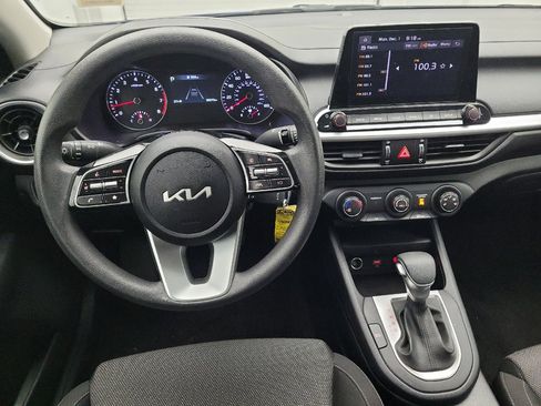 Used 2024 Kia Forte LXS w/ LXS Technology Package image 22