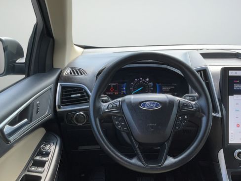Used 2024 Ford Edge SE w/ Cargo Accessory Package AWD/4WD image 15