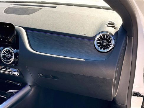 Used 2023 Mercedes-Benz GLA 250 4MATIC w/ AMG Line Exterior image 19