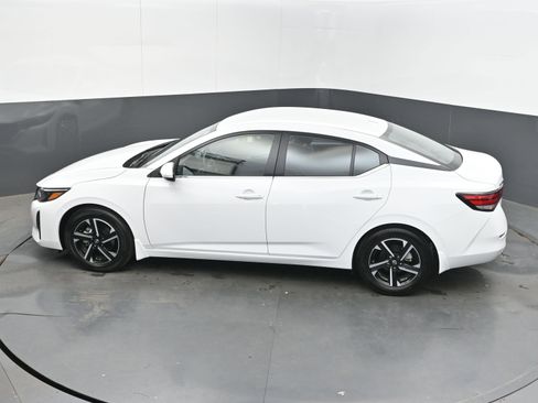 Used 2025 Nissan Sentra SV w/ All-Weather Package image 33