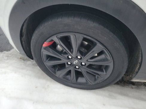 Used 2023 Chevrolet Bolt EUV LT w/ Convenience Package image 25