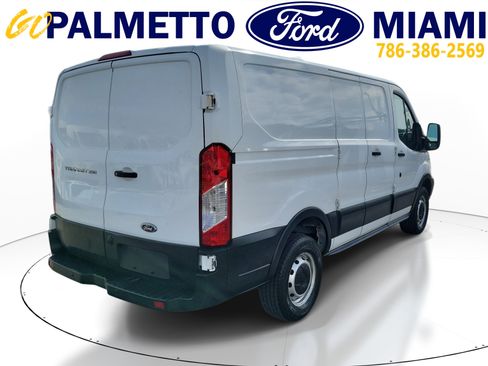 Used 2019 Ford Transit 250 130 Low Roof RWD image 6