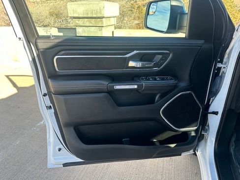 Used 2023 RAM 1500 Laramie image 10