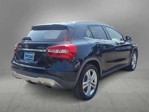 Used 2018 Mercedes-Benz GLA 250 4MATIC image 8