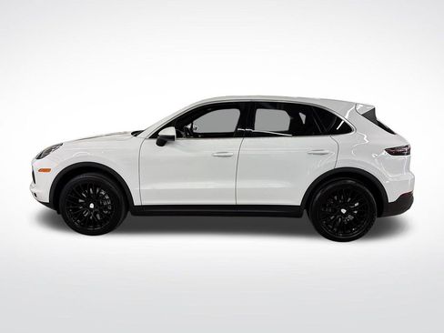 Used 2022 Porsche Cayenne image 2