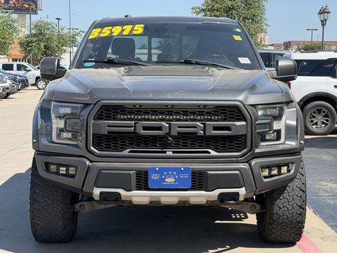 Used 2018 Ford F150 Raptor w/ Equipment Group 802A Luxury AWD/4WD image 8