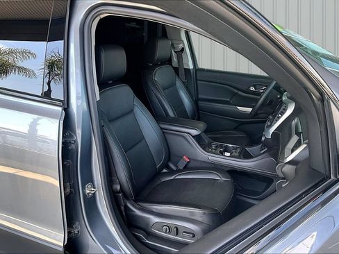 Used 2021 GMC Acadia SLT w/ Elevation Edition AWD/4WD image 17