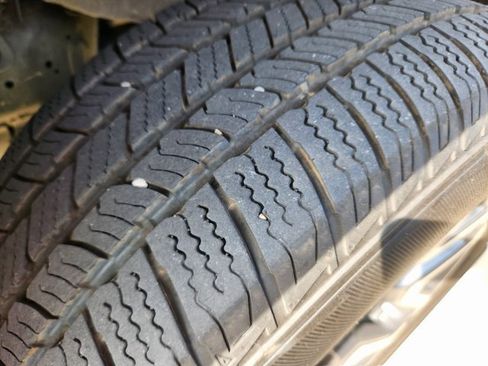 Used 2025 RAM 1500 Laramie image 25