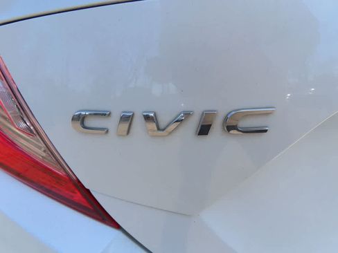 Used 2020 Honda Civic Sport image 7