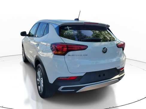 Used 2022 Buick Encore GX Preferred w/ Cold Weather Comfort Package FWD image 4