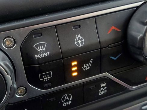 Used 2021 Jeep Wrangler Unlimited Sport image 26