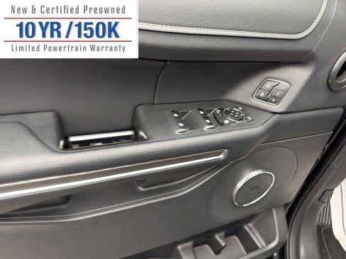 Used 2023 Ford Expedition Max XLT image 16