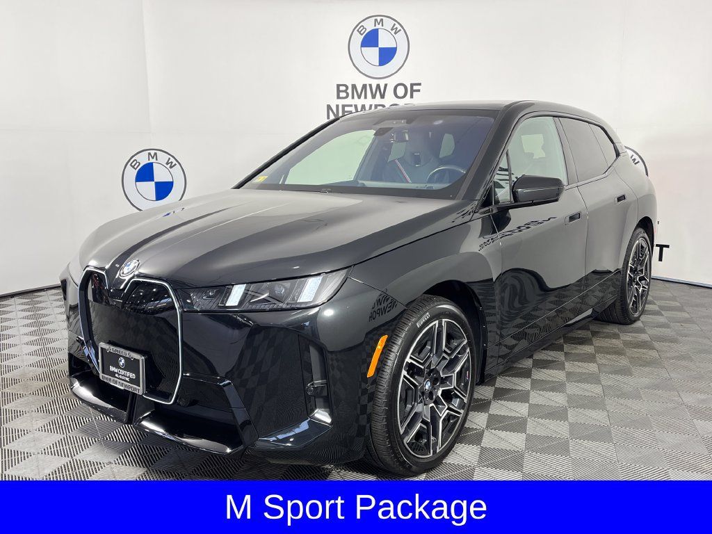 Used 2026 BMW iX xDrive60 w/ M Sport Package AWD/4WD image 3