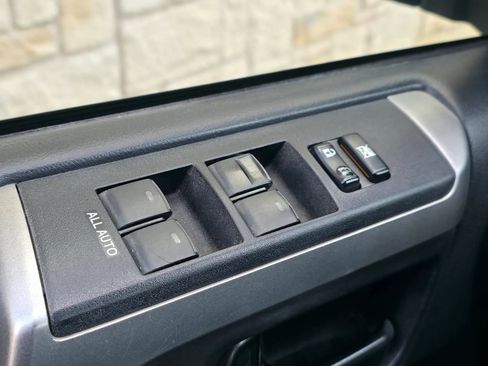 Used 2012 Toyota 4Runner SR5 image 23