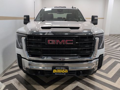 Used 2024 GMC Sierra 2500 Pro w/ Convenience Package image 25