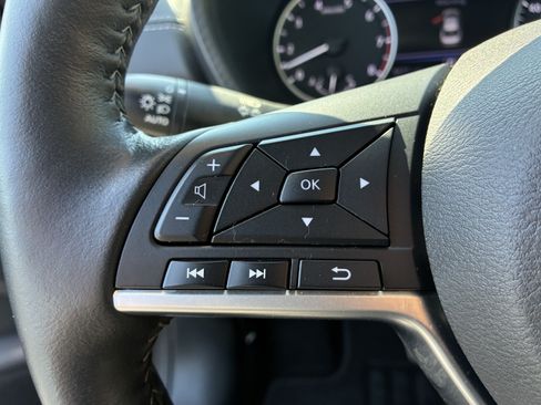 Used 2025 Nissan Sentra SV w/ All-Weather Package FWD image 27
