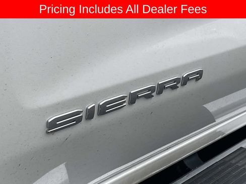 Used 2024 GMC Sierra 1500 SLT w/ SLT Premium Plus Package AWD/4WD image 4