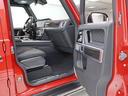 Used 2023 Mercedes-Benz G 63 AMG 4MATIC image 35