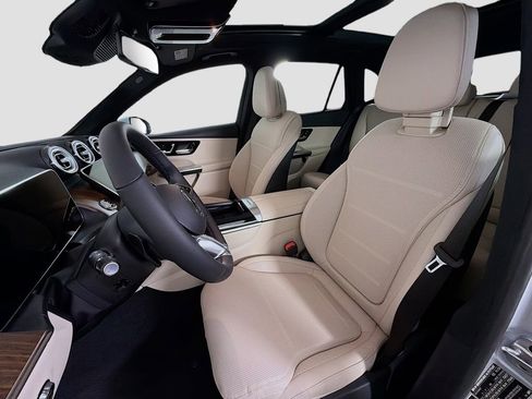 New 2026 Mercedes-Benz GLC 300 4MATIC image 12