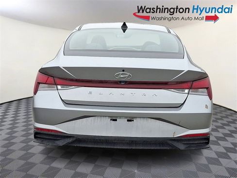 Certified 2023 Hyundai Elantra SEL w/ Convenience Package image 5