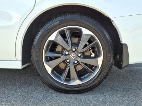 Used 2023 Honda Odyssey Elite image 23